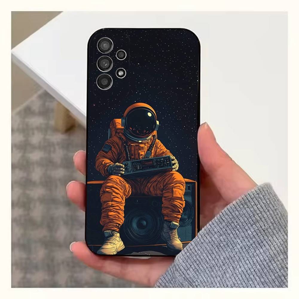 Universe Art Astronaut Case For Samsung S23,S25,S20,S10,S9,S21,S24,S22,Ultra,FE,Plus,Lite,Soft Silicone Black
