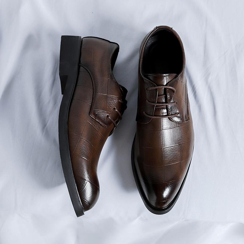 

Корейская версия остроносых универсальных кожаных туфель, брендовые мужские формальные оксфорды, деловые повседневные туфли для офиса, свадьбы 44 коричневый