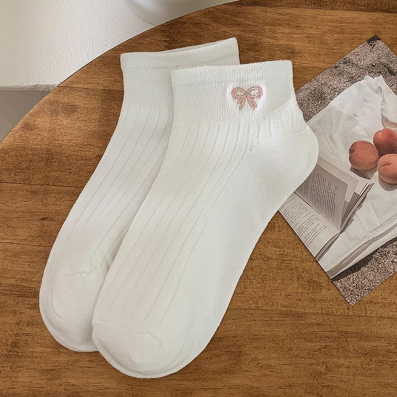 Women's Summer Thin Cartoon Embroidered Bear Low Top Shallow Mouth Non Slip Short Tube Boat Socks