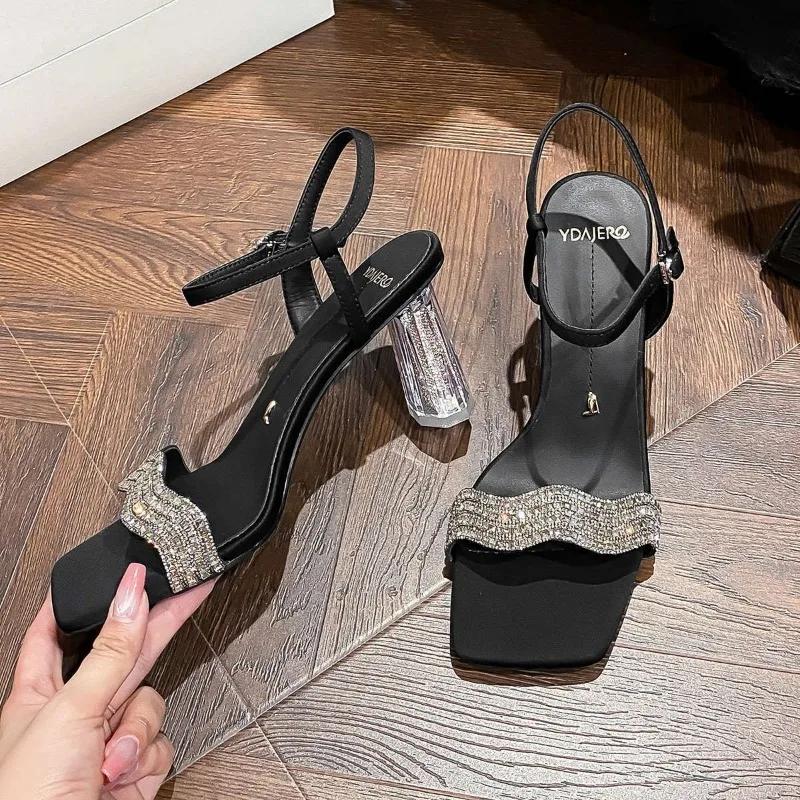 Schuhe für Damen 2025 Neue Sommer Schnallenriemen Absatz Damen Sandalen Mode Vielseitig Peeptoe Strass Eckige Zehenpartie Kleidsandalen