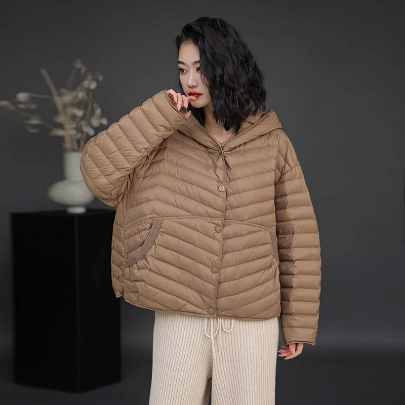 White duck down lightweight down jacket women's 2025 winter fashion hooded design bat sleeve warm meat jacket