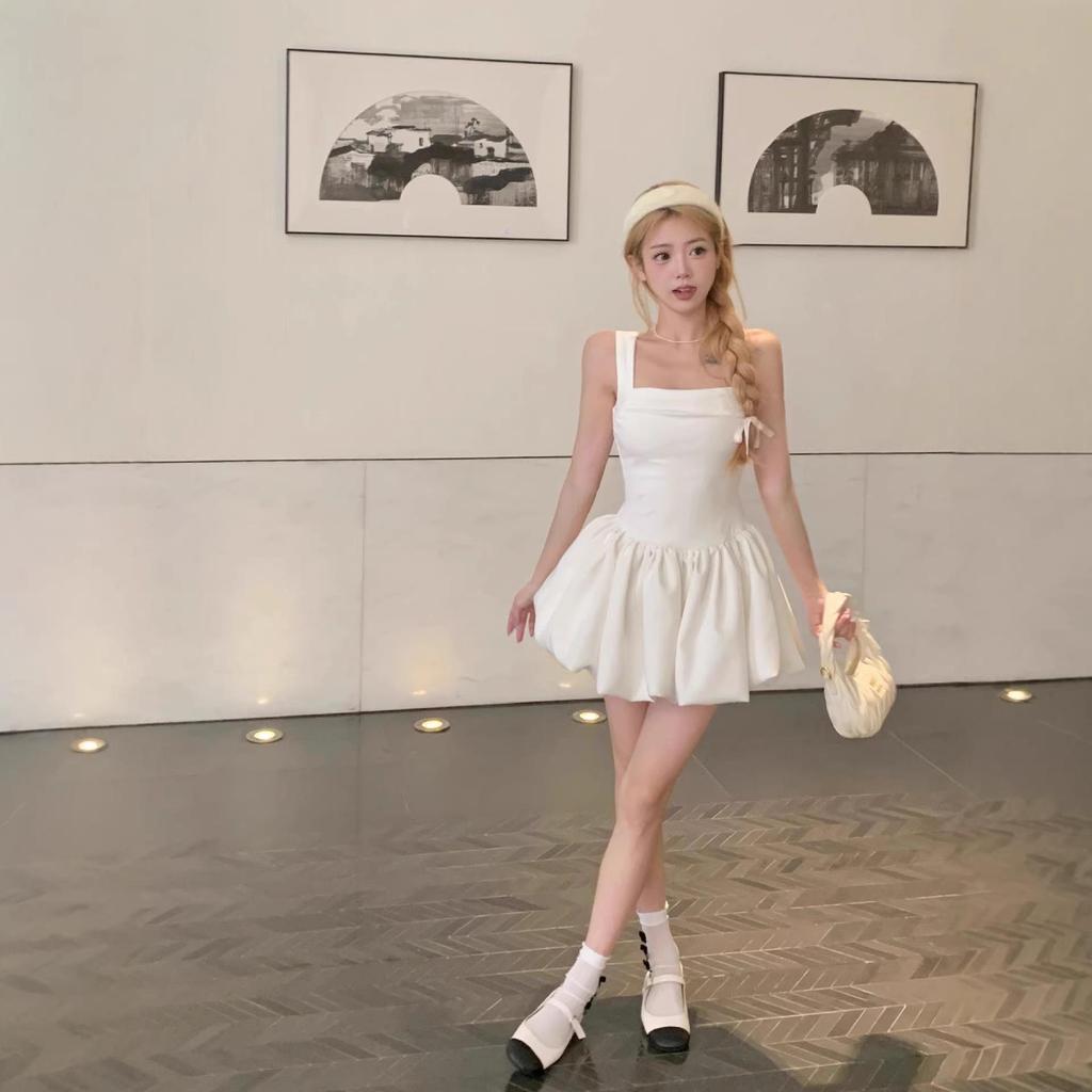 Elegant White Summer Suspender Dress - Sexy, Slimming, Puffy Princess Style for Petite Women