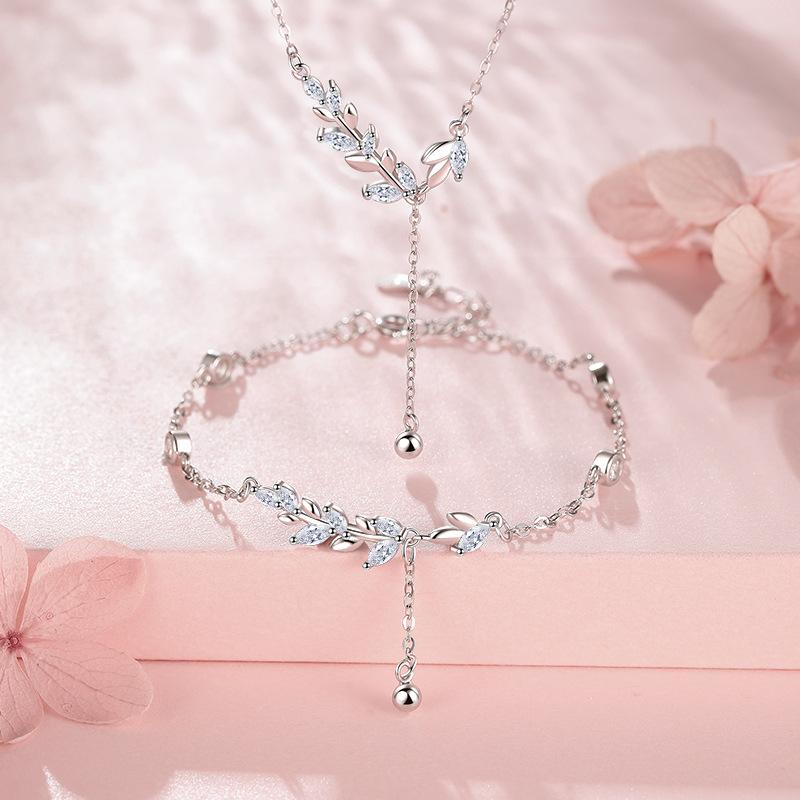 Tassel Bracelet with Diamonds, Sweet Little Fresh and Explosive Jewelry Gifts, Gifts for Girlfriends and Girlfriends