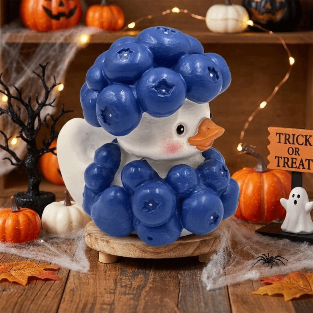 Cartoon-Fruchtente-Figur Kreative Blaubeerenten-Skulptur Halloween-Dekoration