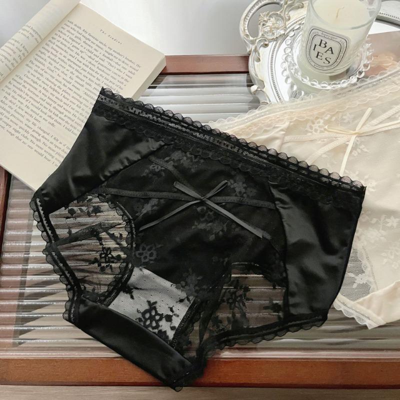 Pure Desire Sexy Lace Underwear Women's Summer Thin Women's Triangle Shorts Mid Waist Panties