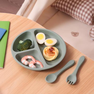 Color Kids 3PCS Silicone Baby Feeding Set Suction Plate Wooden Spoon Fork BPA Free Training Tableware Dish Bowl Gift Set