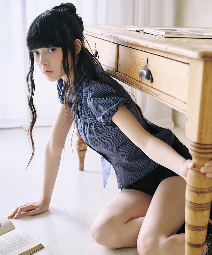 Mileko Mini Check Shirring Shirt Navy
