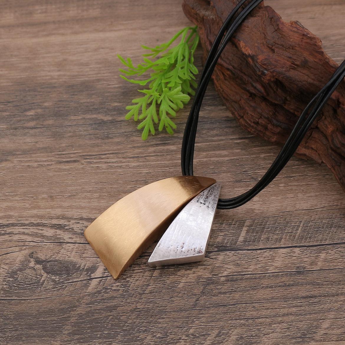 

Новый плетеный кожаный шнурок с подвеской в виде подковы, преувеличенное женское ожерелье из геометрического сплава