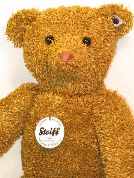 Steiff Club Limited 1919 Paper 2010 Edition "Replica Teddy"