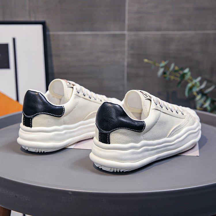 Zapatos de mujer a rayas de mezclilla estilo Hong Kong 2021 Primavera y  Verano Nuevos zapatos de plataforma casual con cordones de corte bajo con  cordones comprar a buen precio — entrega