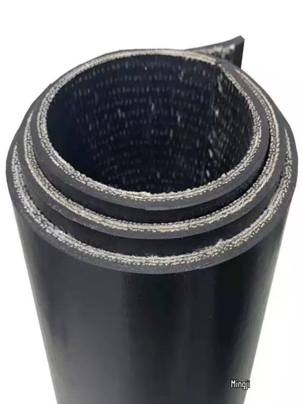 Heavy-Duty Black Tricycle Truck Bed Rubber Mat