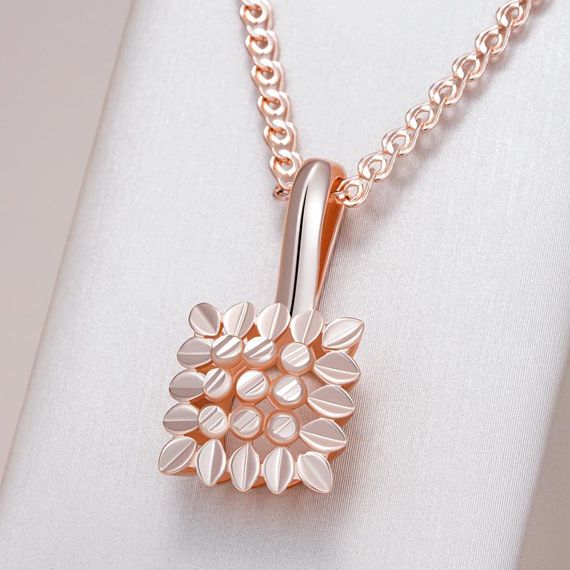 Square Glossy  Rose Gold Color Pendant Necklace For Women Creative Hollow Flower Ethnic Bride Vintage Jewelry