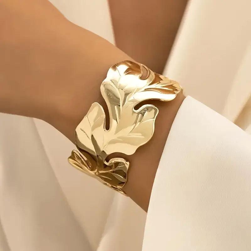 High-End Adjustable Metal Leaf Personality Bracelet