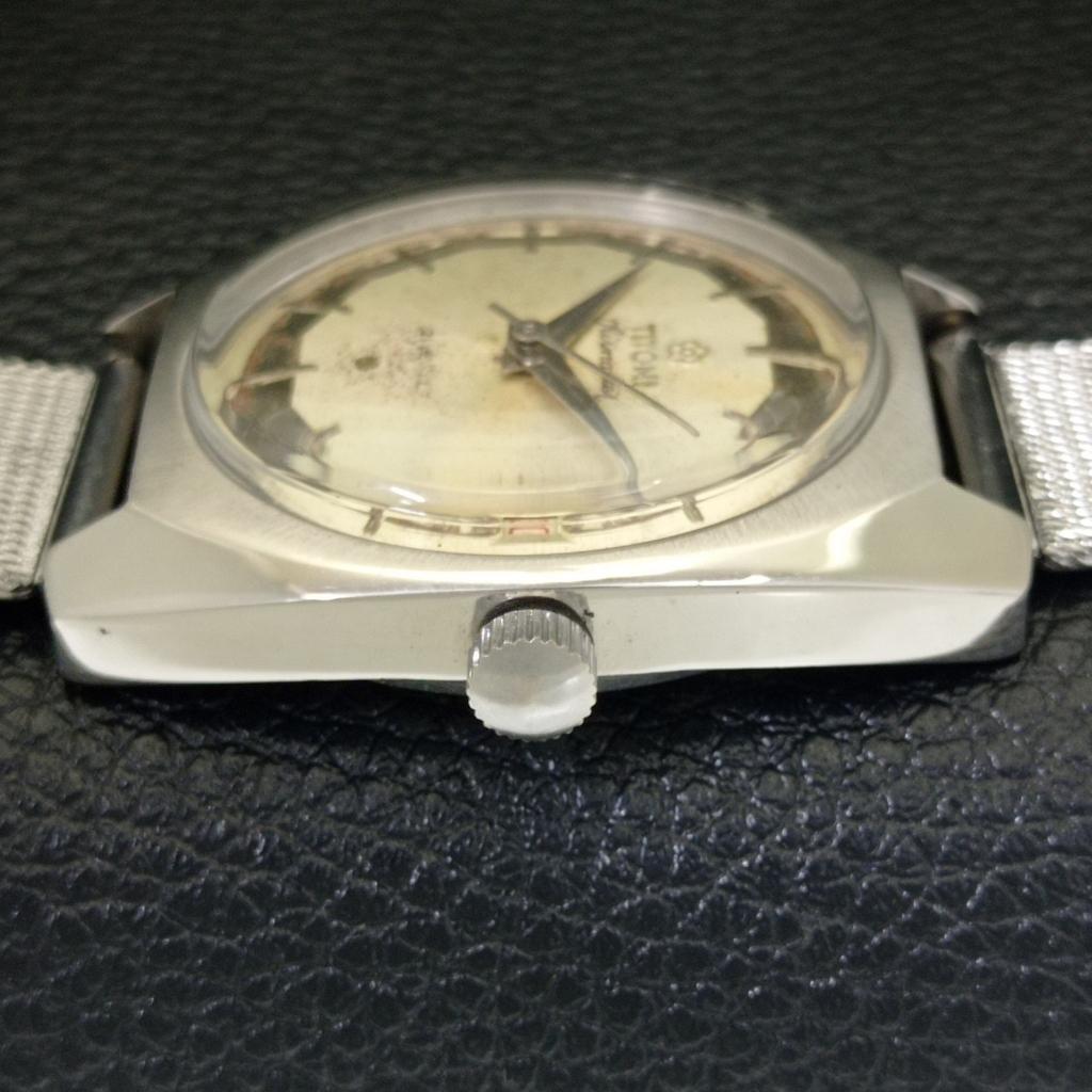VINTAGE TITONI AIRMASTER TITOFLEX 2409 SWISS MENS ORIGINAL DIAL WATCH a700332-5 R202-a700332