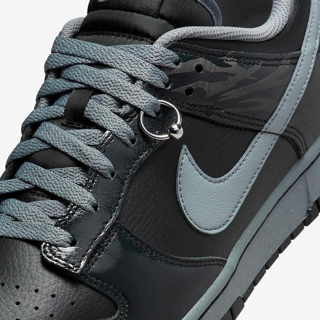 Nike Baskets Dunk Low Retro "Berlin" Édition Ville, Off Noir/Noir/Gris Froid, Graphisme Gravé au Laser & Charme Perforant. 23,0 cm. Modèle FZ3053-001