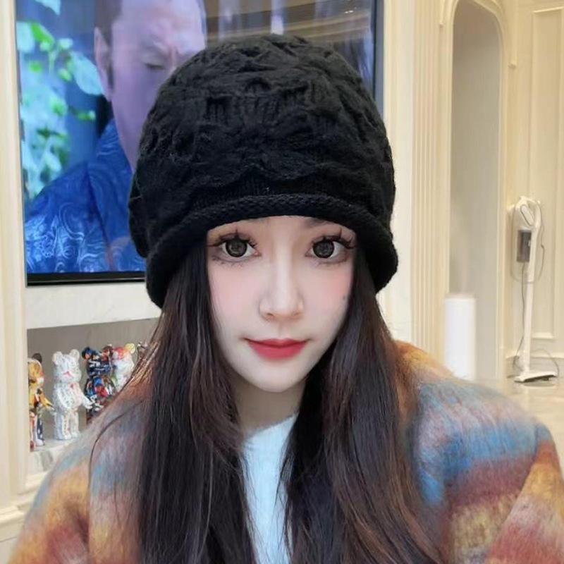 Wool hat female warm face small autumn and winter new handmade crochet foreign style fashion hollow flower knitted hat