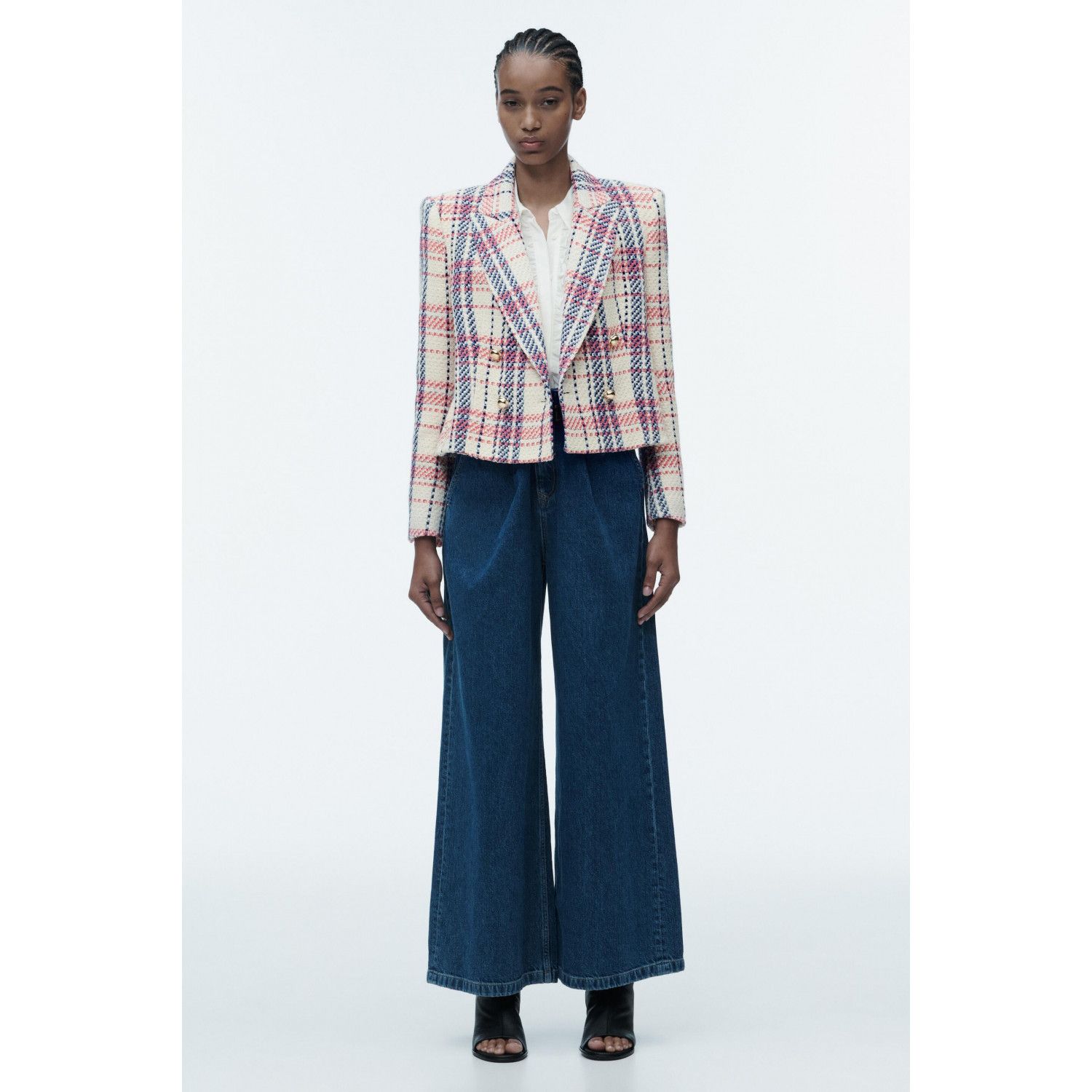 

TEXTURED DOUBLE-BREASTED BLAZER