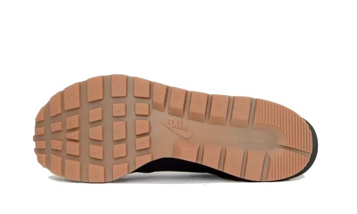 Vaporwaffle Sacai Black Gum