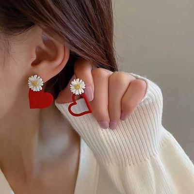 Small Fresh Asymmetric Love Daisy Earrings Fashionable Charm Trendy Earrings Earrings Female Accessories