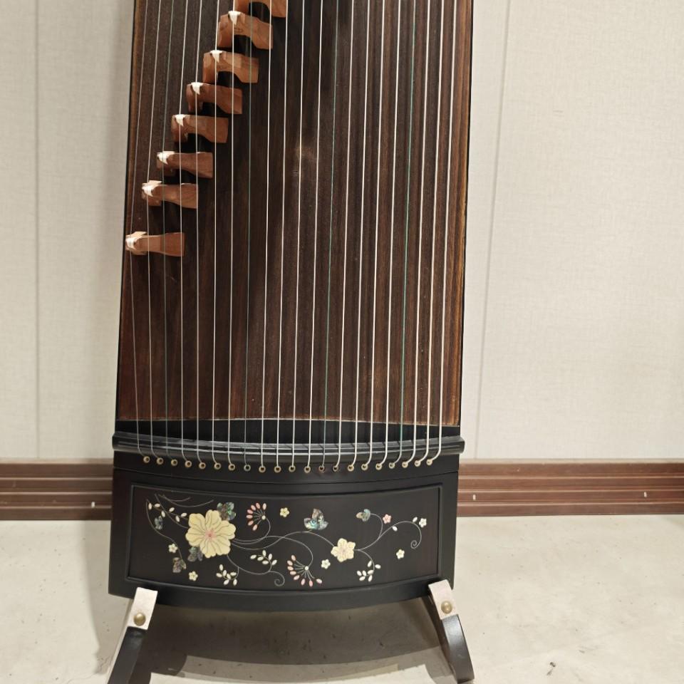 Lanyin Guzheng 1.63m: Beginner's Floral Pattern, Pre-Tuned, Exam Performance Ready