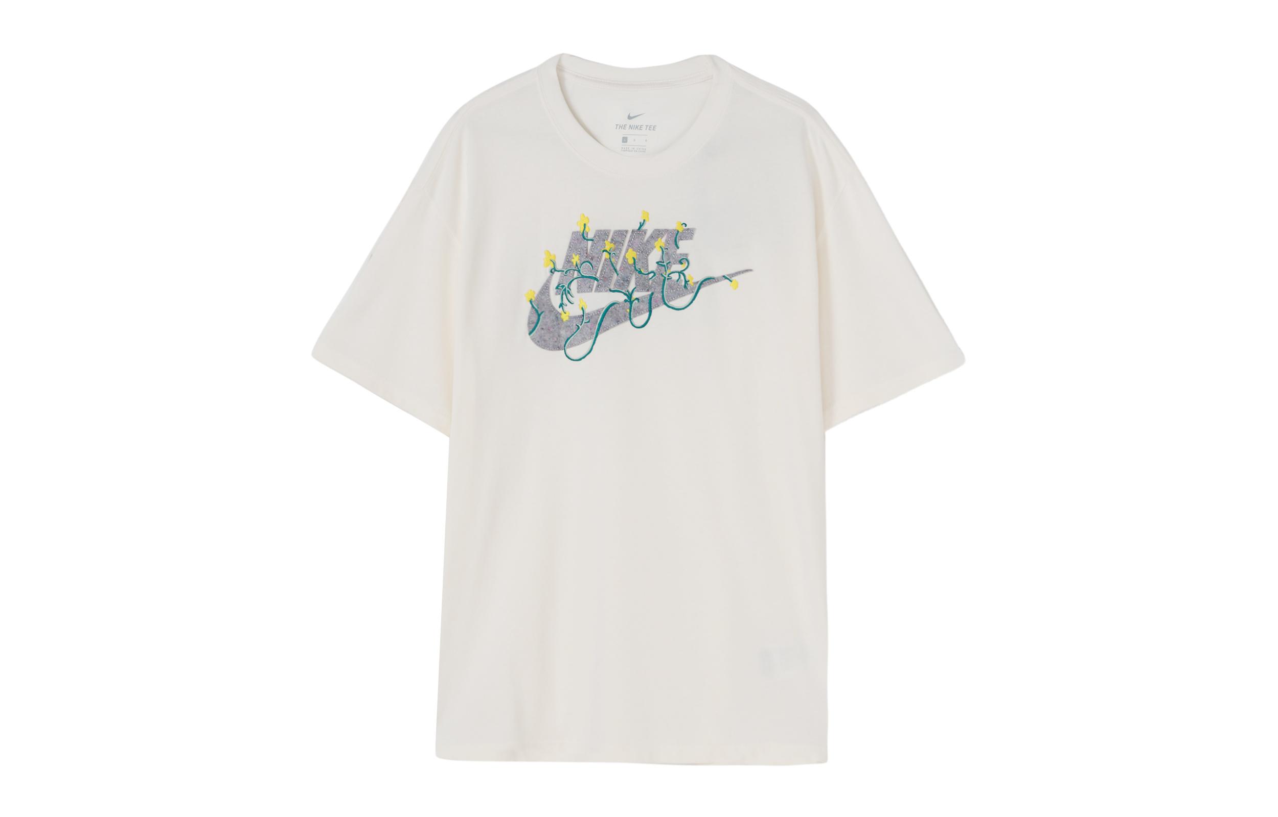 

Nike T Shirts Men s White Crew Neck Moderate Straight Fit DB6092-901 XXL