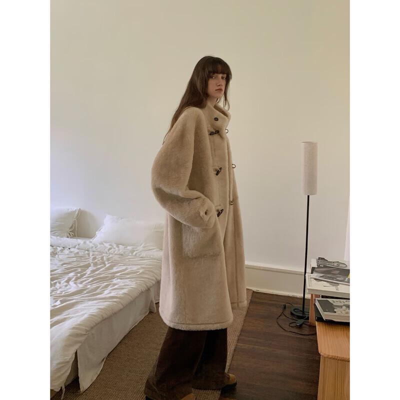 Fu Zhien Dream Home Stand-Collar Merino Shearling Coat