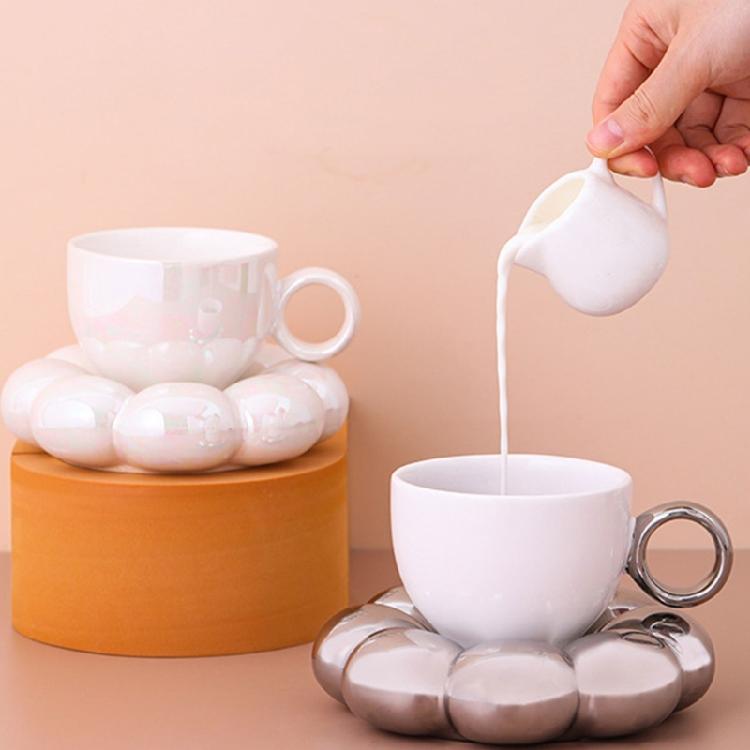 200ml Ceramics Coffee Mugs with Flower Shape Saucers Porcelains Drink Cups Unique Coffee Cups Gift for Women Girlfriend