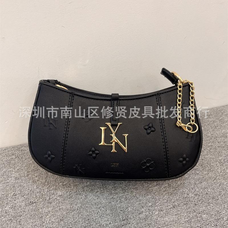 LYN ACCS embossed splicing baguette bag portable shoulder messenger women s bag чёрный