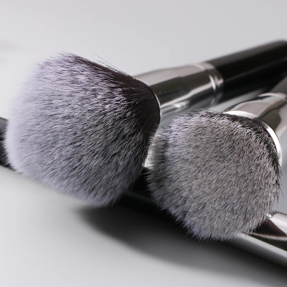15dílná sada štětců na make-up s dřevěnou rukojetí a měkkými zvířecími štětinami: Obsahuje štětce na pudr, tvářenku a oční stíny