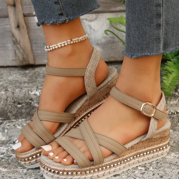 Large Size 2024 New Wedge Heel Thick Sole Simple Casual Muffin Sole High Heel with Roman Sandals