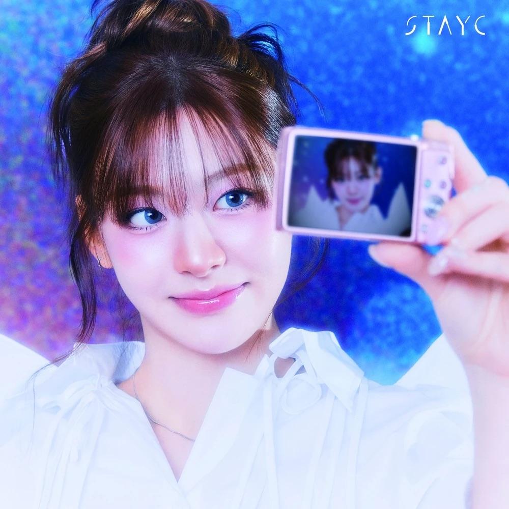STAYC Japão 6º Álbum Single [LOVER, KILLER / BEBE]