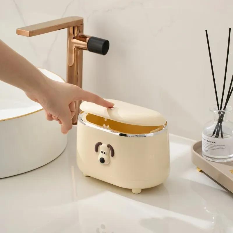 1PCS Mini Poubelle de Bureau Durable Seau de Rangement Poubelle Couvercle Pop-up Automatique pour Coiffeuses Bureau Salle de Bain Poubelle