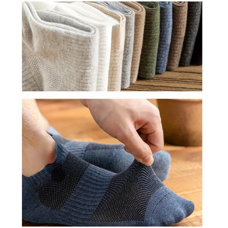 1 Pair of Spring and Autumn Solid Color Breathable Socks Fashionable High-quality Knitted Cotton Men's Socks Casual Boat Socks