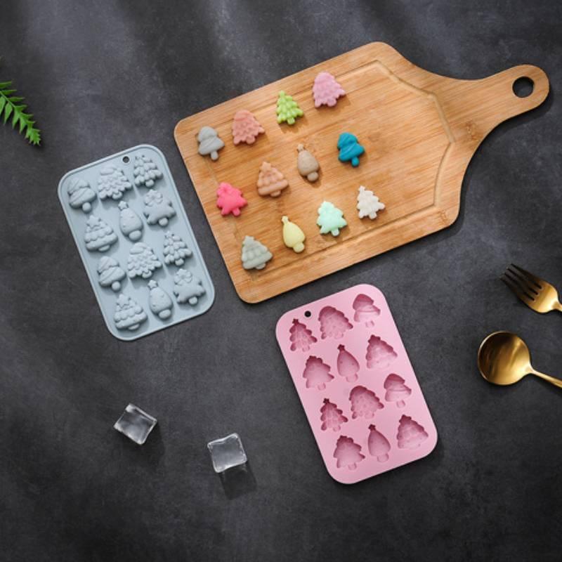 12-piece Set Of Festive Christmas Tree Shaped Baking Molds Perfect For Holiday Cakes And Chocolates