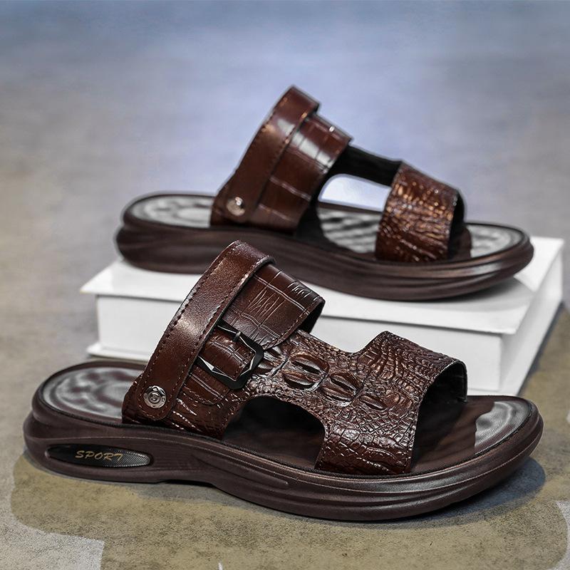 Sandals Men's Summer Wear 2025 New Men's Outdoor Beach Wading Leisure Sports Versatile Dad Cool Slippers