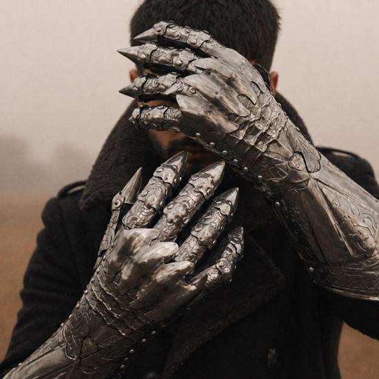 Nazgul-Inspired Etched Gauntlet Gloves Medieval Cosplay Armor  Gothic Fantasy Costume Perfect Halloween LARP Gift