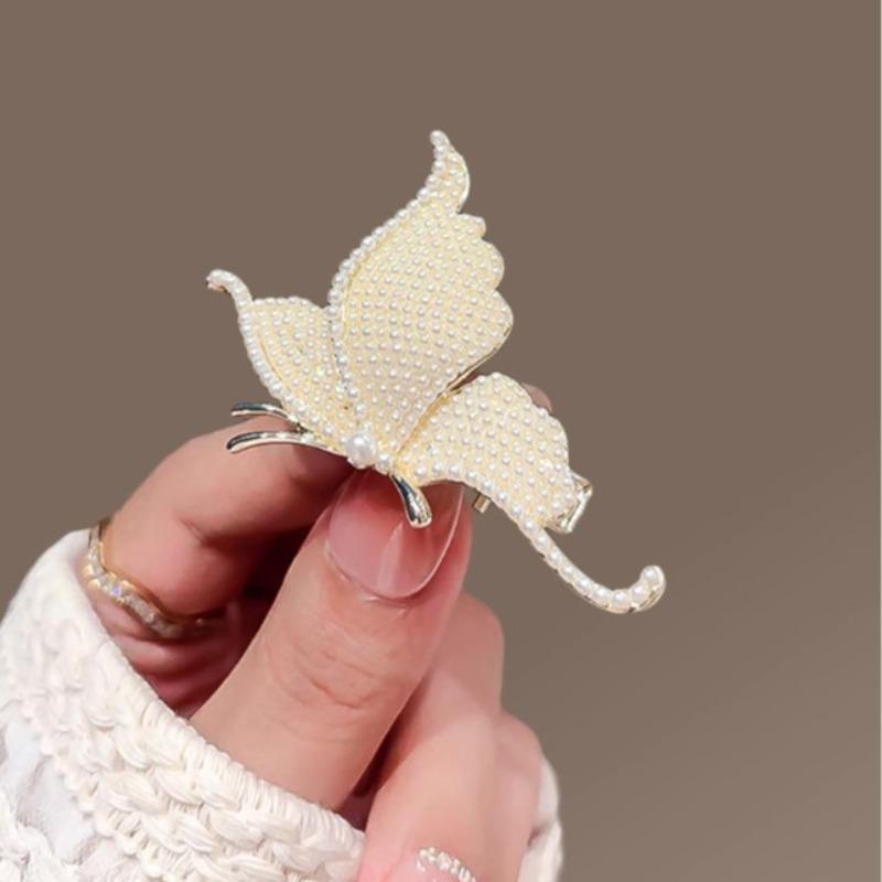 Exquisite Pearl Butterfly Lapel Pins for Women Elegant Chest Brooch Suit Coat Accessory Chest Pins