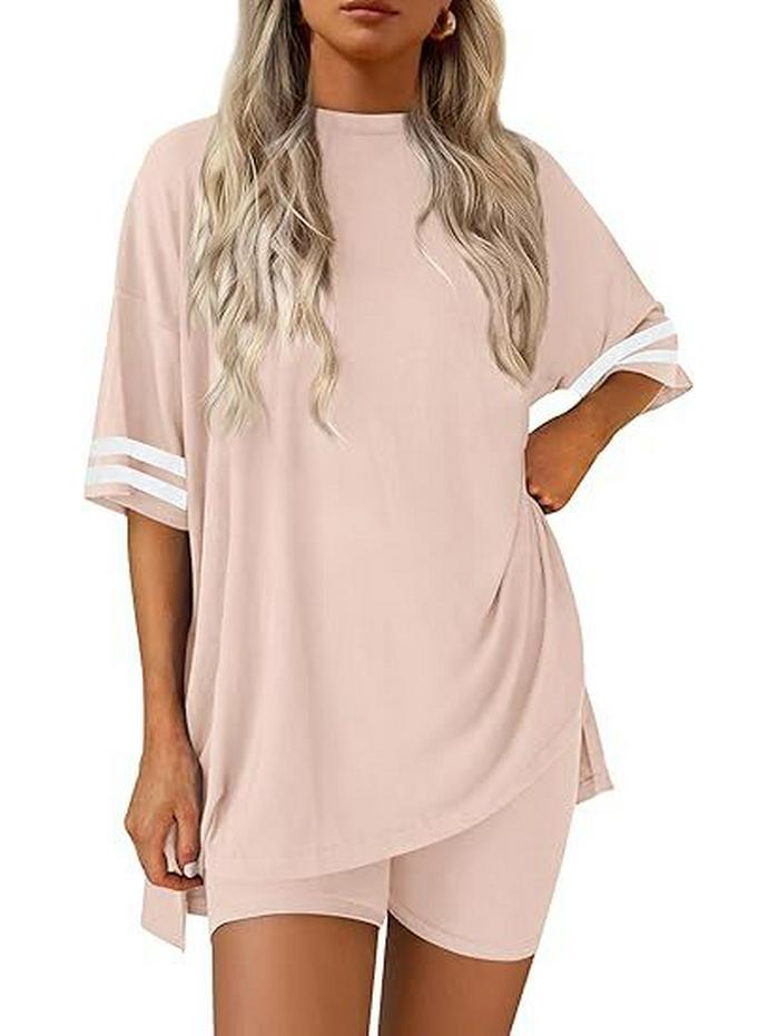 2026 Comfortable Women's Casual Round Neck T-shirt & Elastic Waist Shorts Set