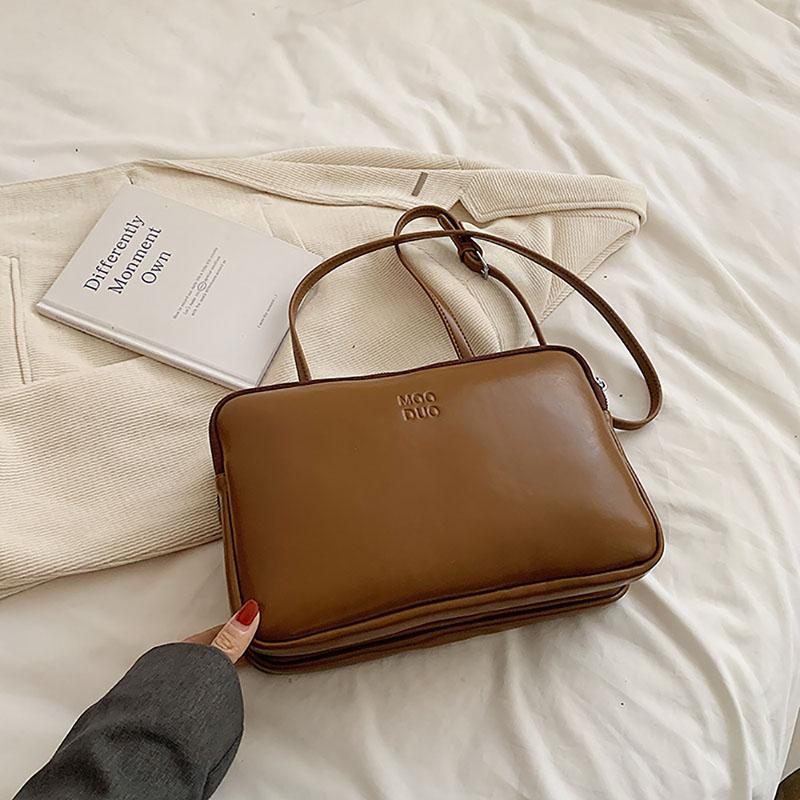 Large Capacity Korean Soft Leather Crossbody Bag Letter High-End Small Square Bag Women  Retro Casual Commuter Messenger Bag