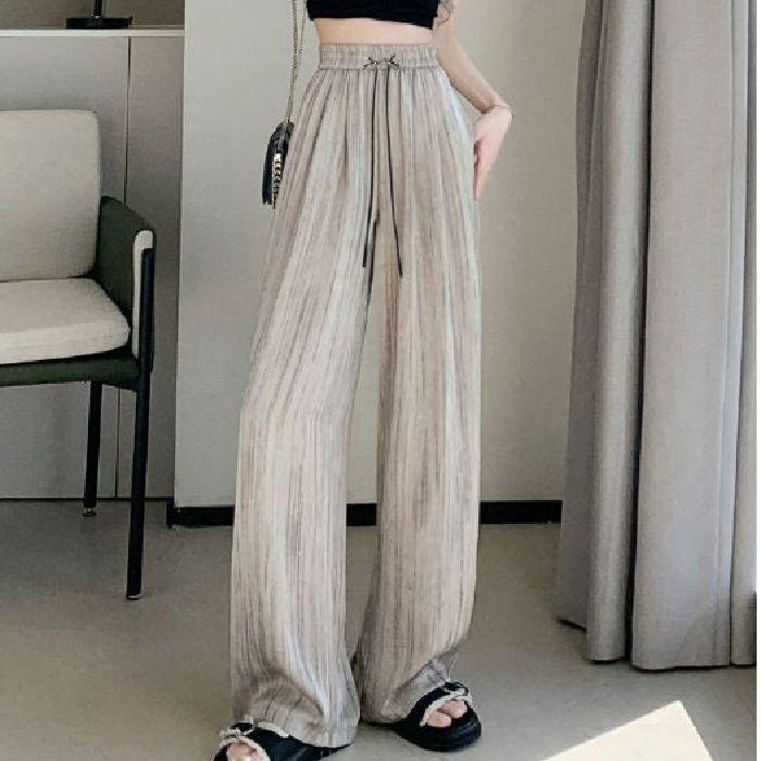 Pantaloni cu picior larg din mătase de gheață satinată cu imprimeu cerneală, stil subțire pentru vara 2025, design cool Yamamoto cu drapaj plisat.