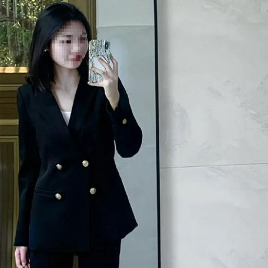 Slimming Black Two-Piece Suit for Women: Professional Spring/Autumn Wear