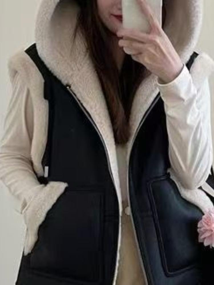 Winter Chic Vintage Leather Lamb Wool Waistcoat Women New Design Thick Hoodied Retro Coat Aesthetic Casual Street Fashion Jacket