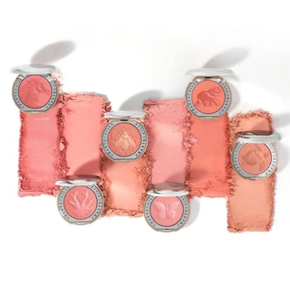 Румяна Chantecaille Philanthropy Blusher Bliss с бабочкой