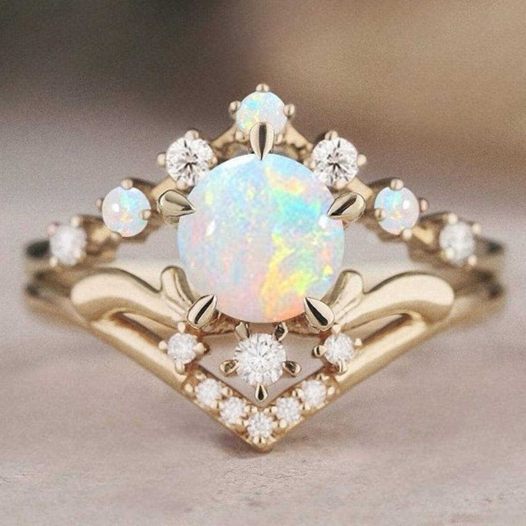Luxury Light Luxury S925 Silver-plated White Opal Edge White Diamond Ring for Women, Retro Fashion Crown Jewelry
