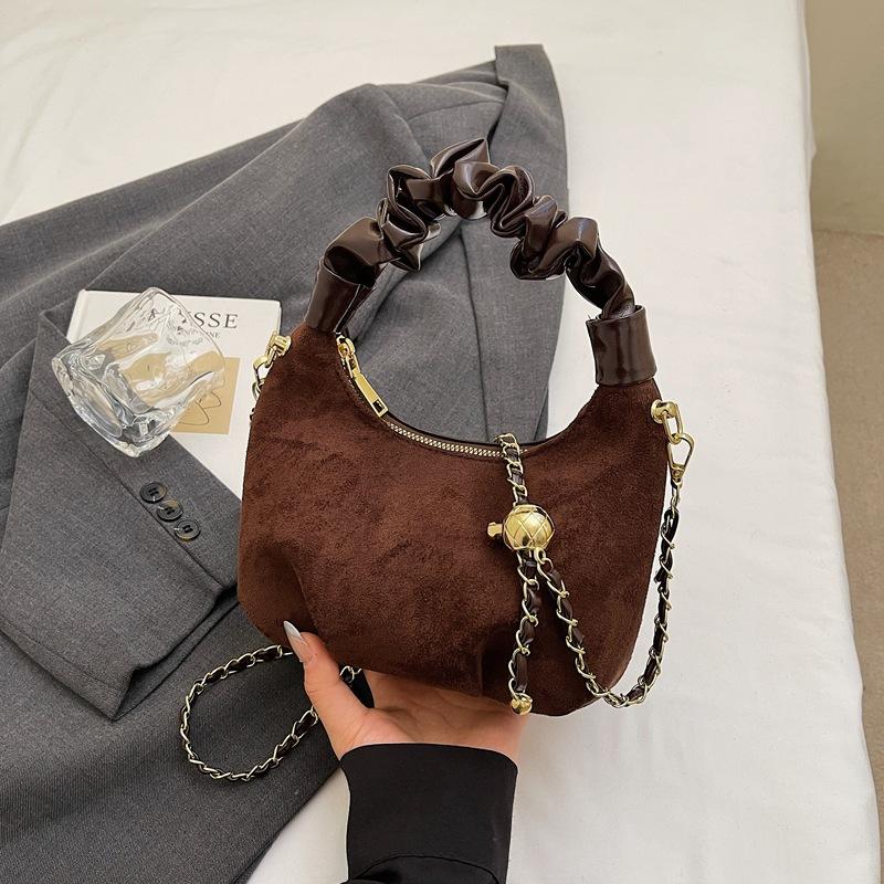 Temperament niche crescent moon bag autumn new women s dumpling bag casual and fashionable shoulder bag