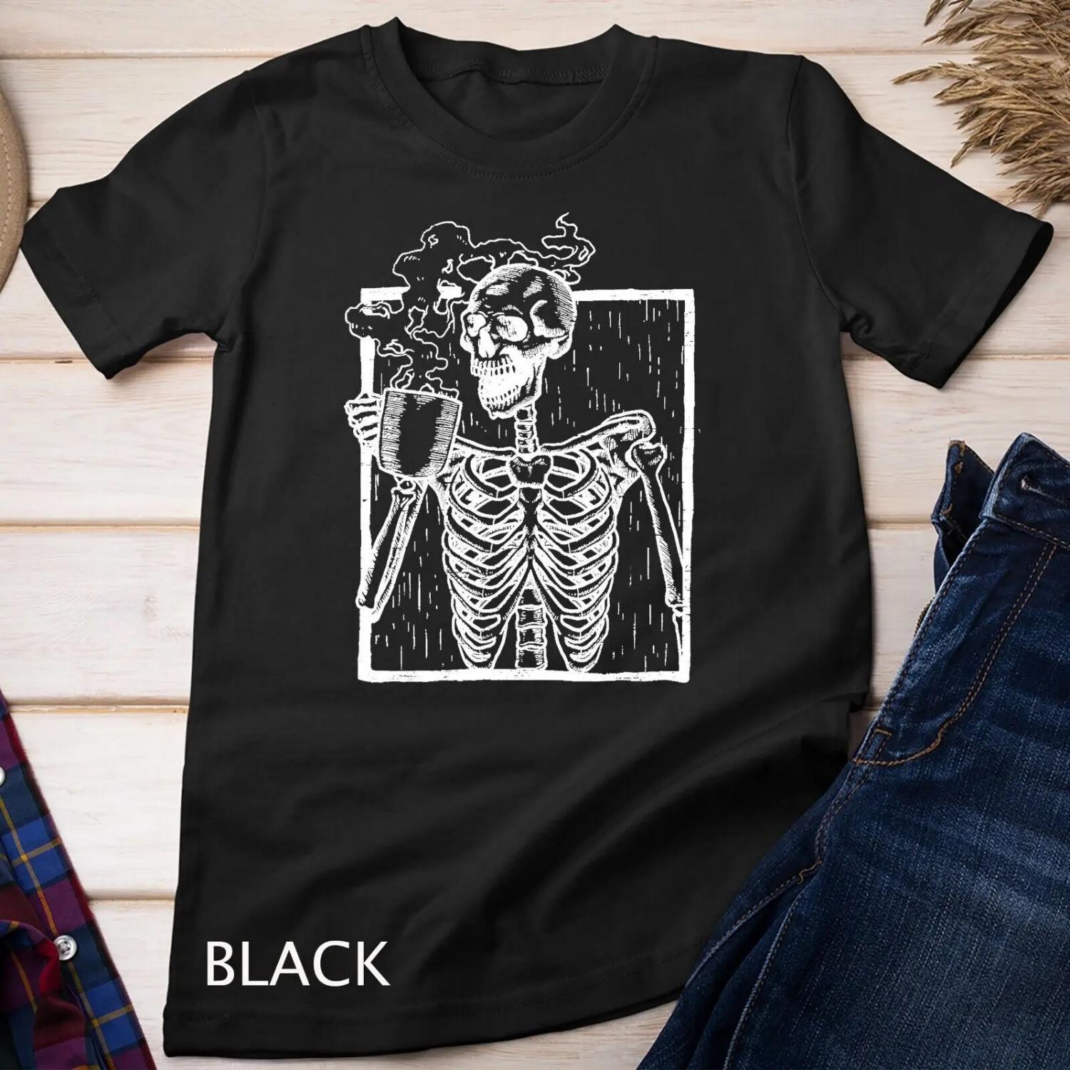 Distressed Skeleton Vintage Smiling Skull drinking Coffee T Shirt S