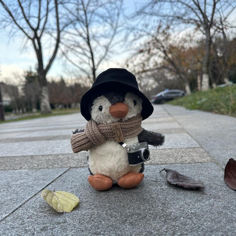 Peluche Pinguino di Peanuts con Cappello e Sciarpa per Bambini e Bambine