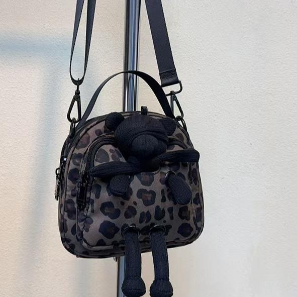 Fashion Small Bag Women's Messenger Bag New Canvas Bag Cute Bear Hand Bag Versatile Shoulder Satchel Trend