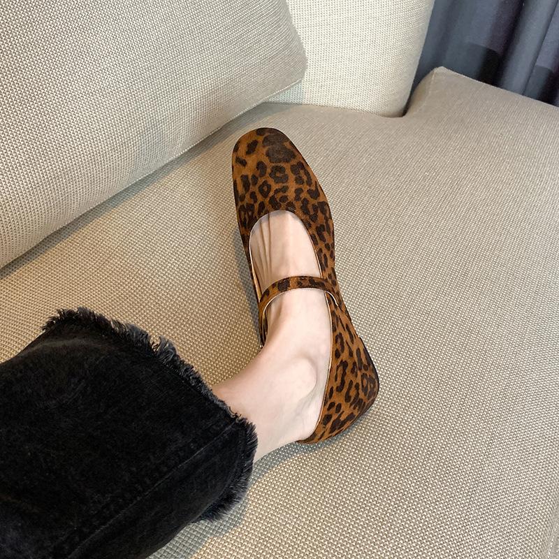 Inner height increase single shoes women's flat-soled leopard print light mouth ballet shoes square head casual driving Mary Jane shoes advanced sense