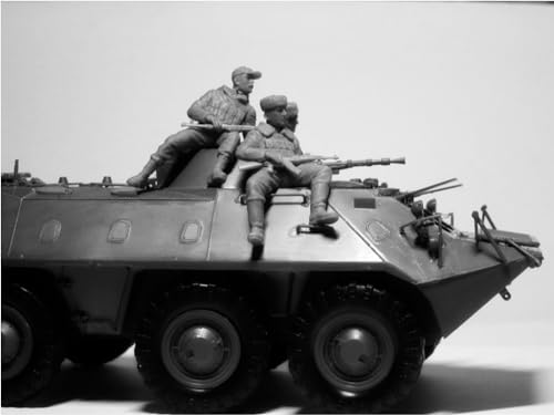 ICM 1/35 Scale Soviet Armored Personnel Carrier Crew, 1979-1991, Plastic Model Kit 35637